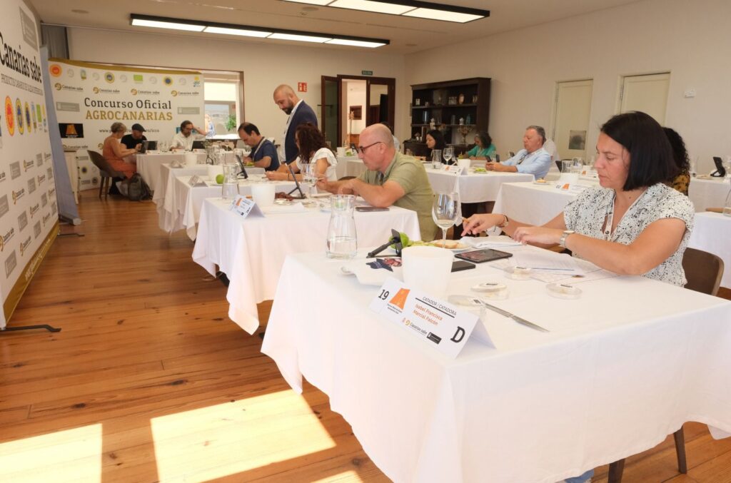 Platocanario,es Panel de catadores del Concurso Oficial de Quesos de Canarias