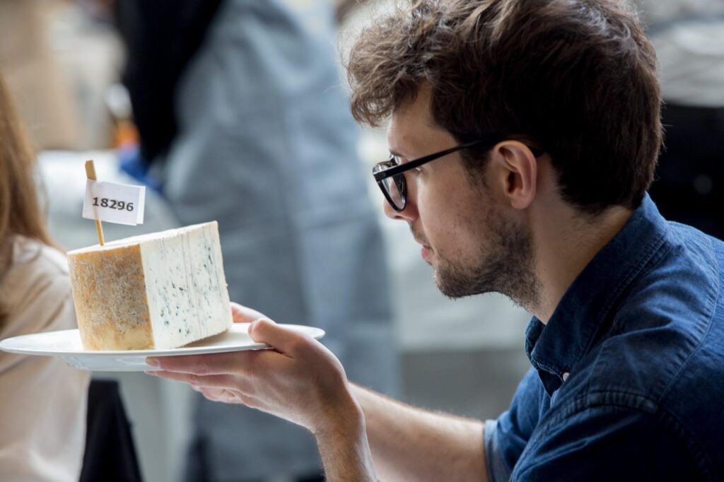Platocanario.es Catador en el Concurso de Quesos del Salón Gourmets