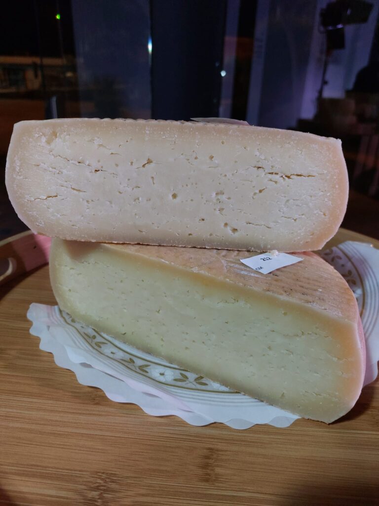 Platocanario.es Queso Cueva Sosa de Gáldar. El mejor queso curado de Gran Canaria 2025