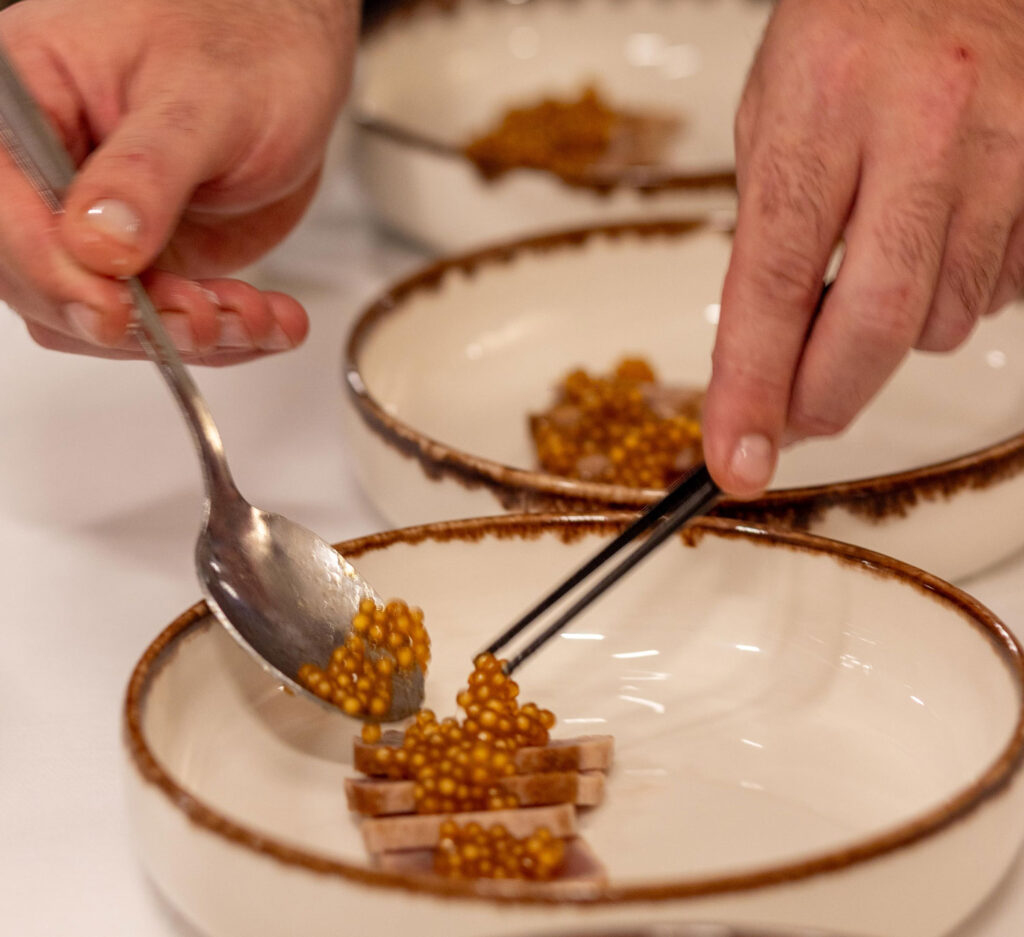 Platocanario.es Emplatado de una de las elaboraciones de Víctor Valverde
