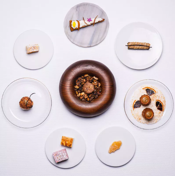 Platocainaro. (PHOTO: Burning Education by Lopesan) outlet from guide.michelin.com