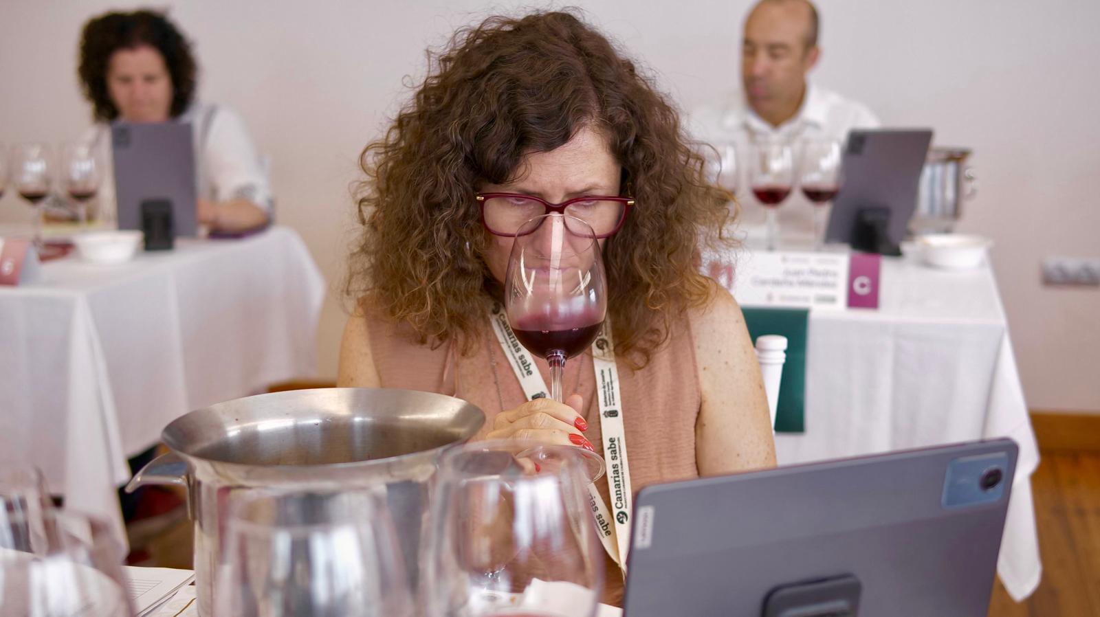 Platocanario.es Un momento del concurso de vinos de Agrocanarias