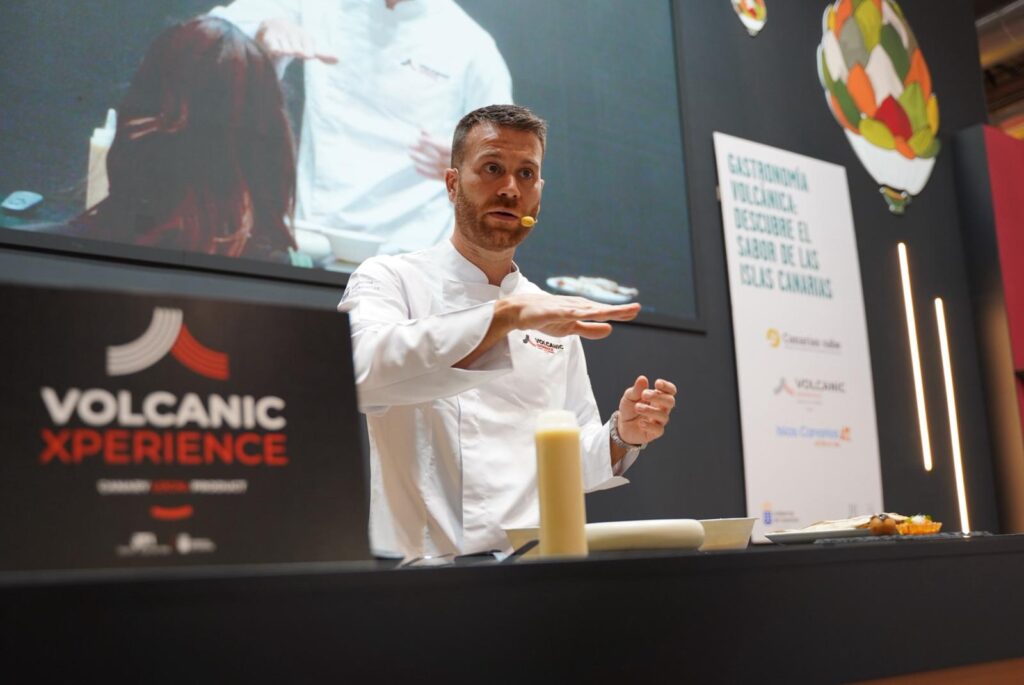 Platocanario.es Rubén Cuesta, chef de Kamezí (Lanzarote) durante su ponencia