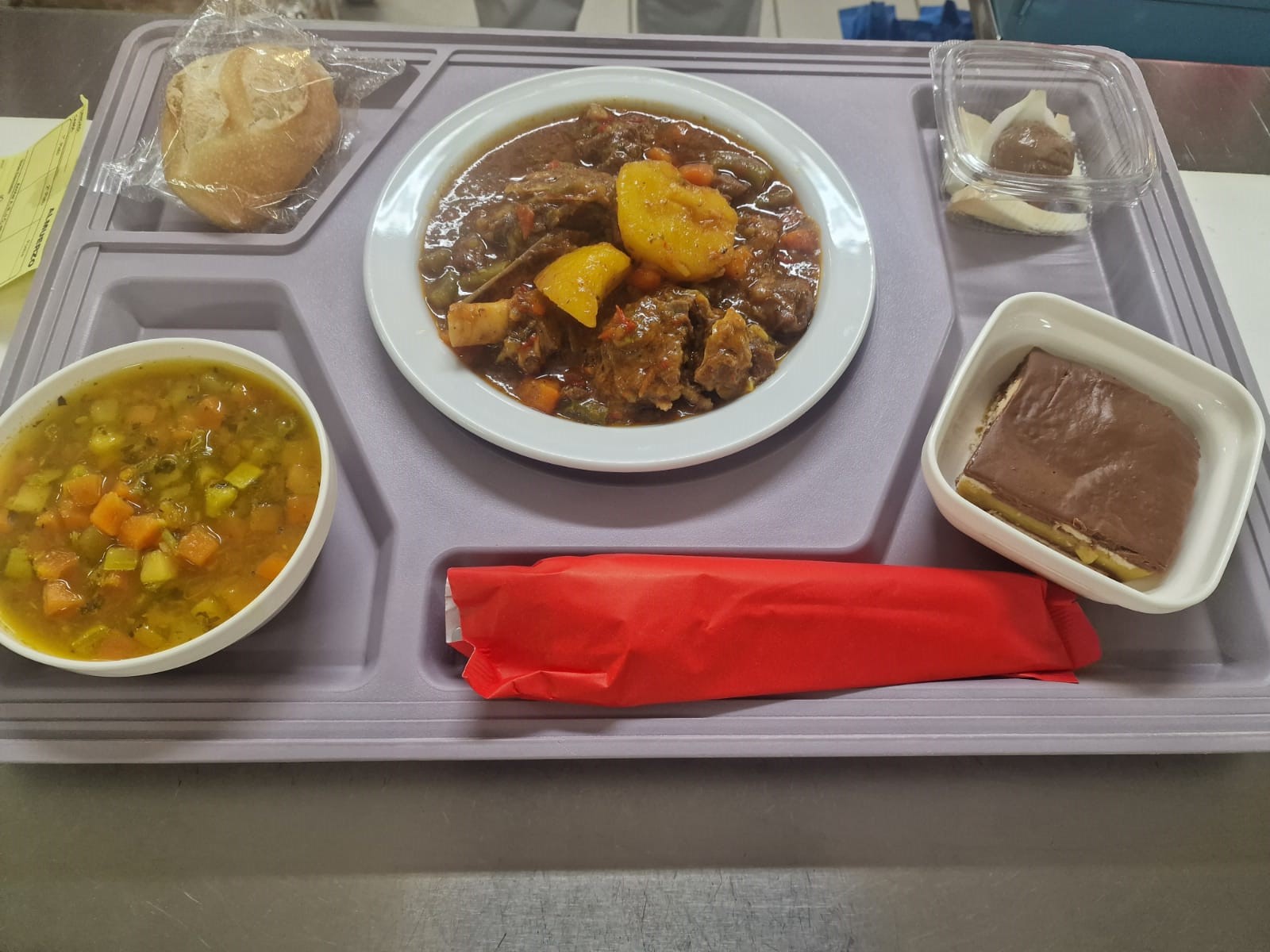 Platocanario.es Bandeja con el menú especial del Día de Canarias