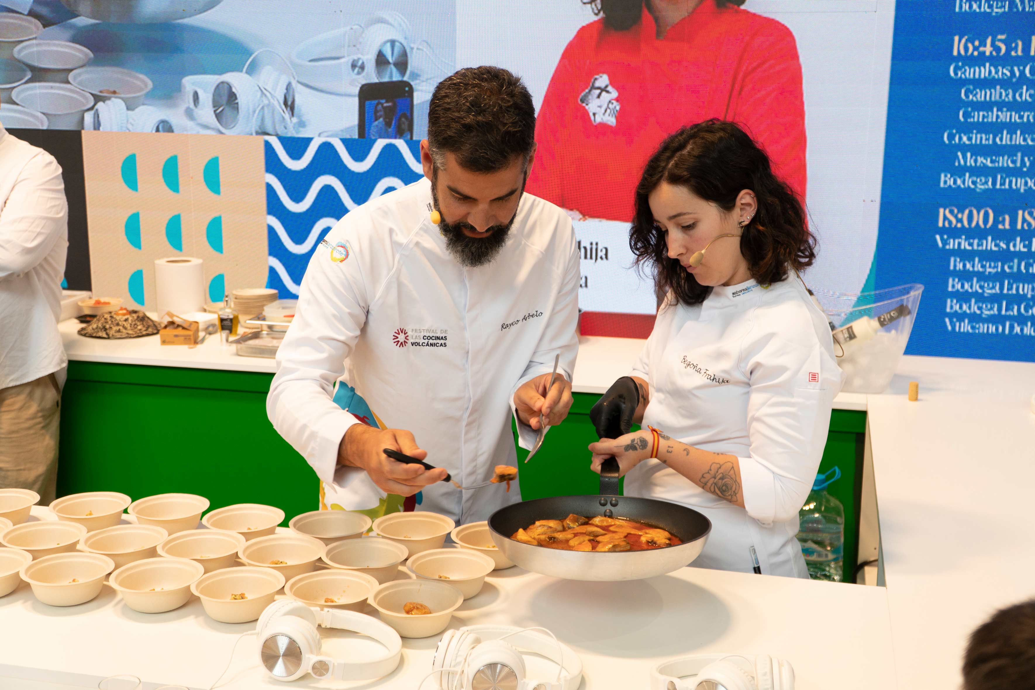 Platocanario.es Neni Frahija (Fifi) en pleno showcooking