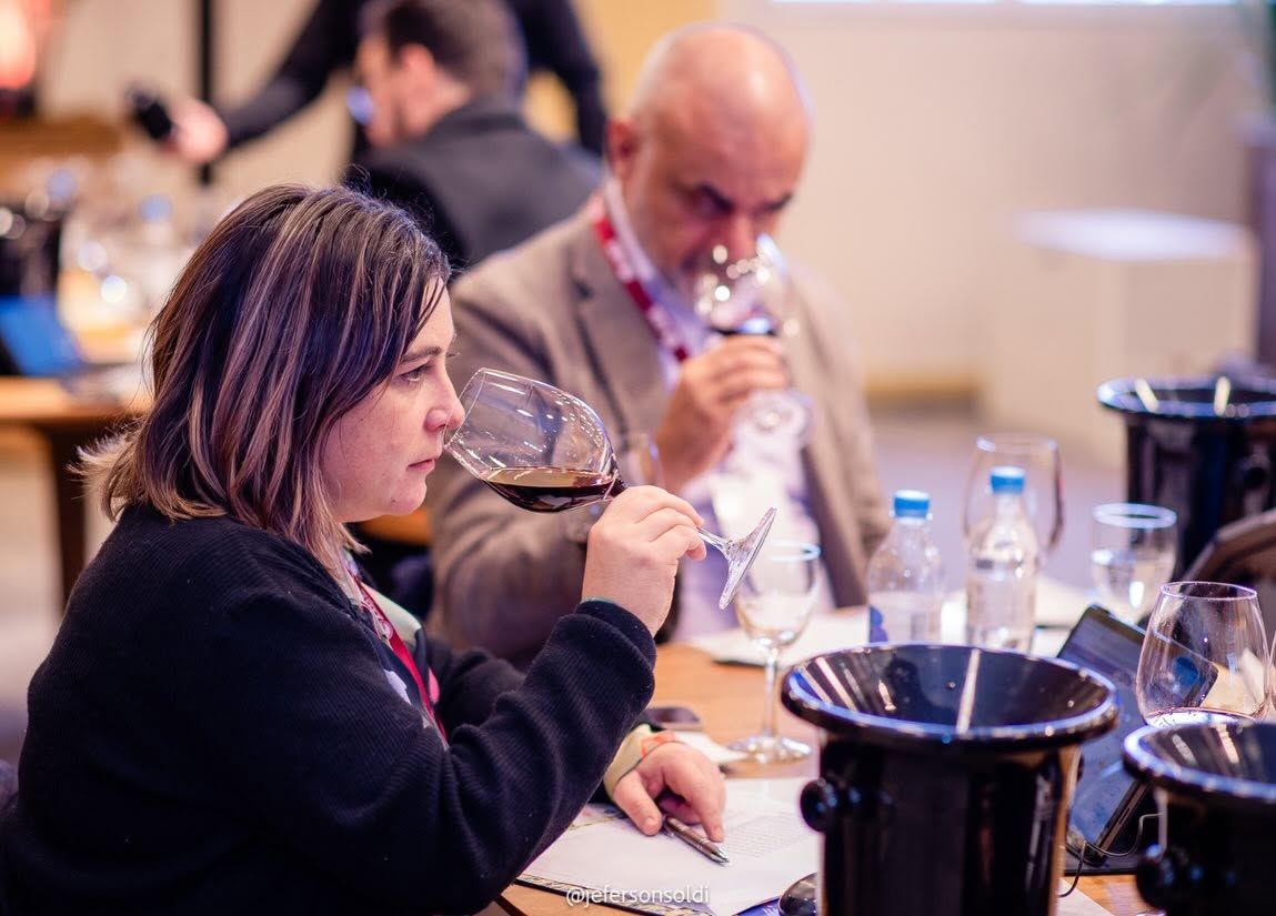 Platocanario.es Cata de vinos en Brasil