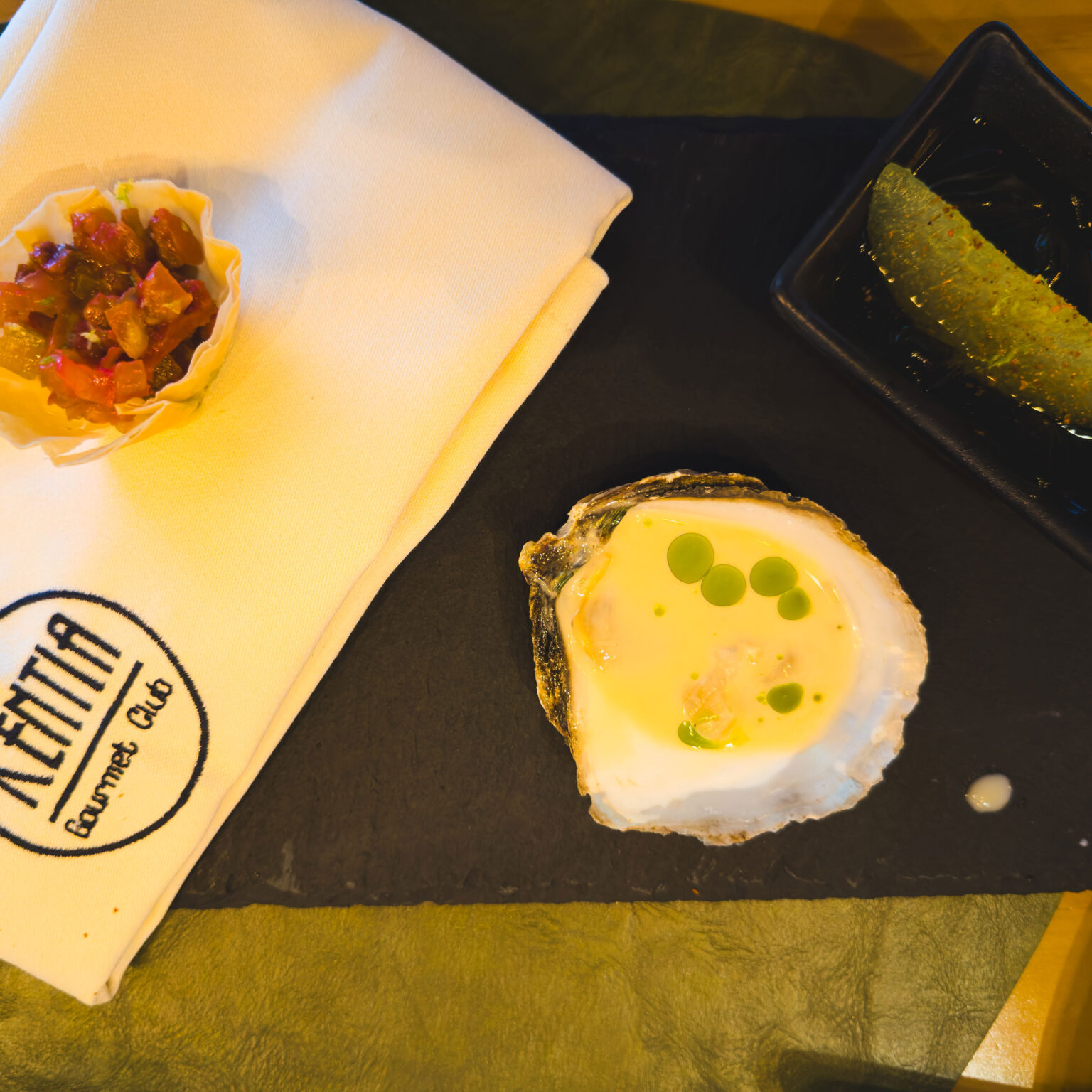Platocanario.es Pera Nashi, Tartar de Tomate, Ostra