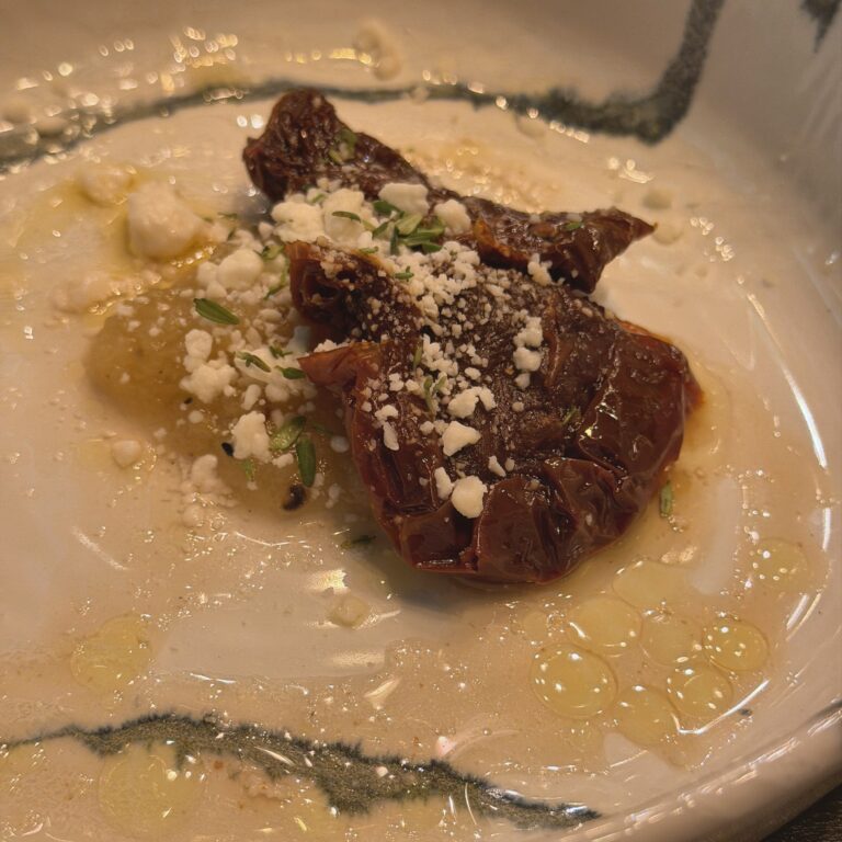 Platocanario.es Shortened tomato, queso, tuna and vinaigrette, by Pedro Hernández Castillo